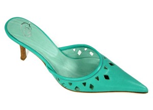 KP Gizella Green